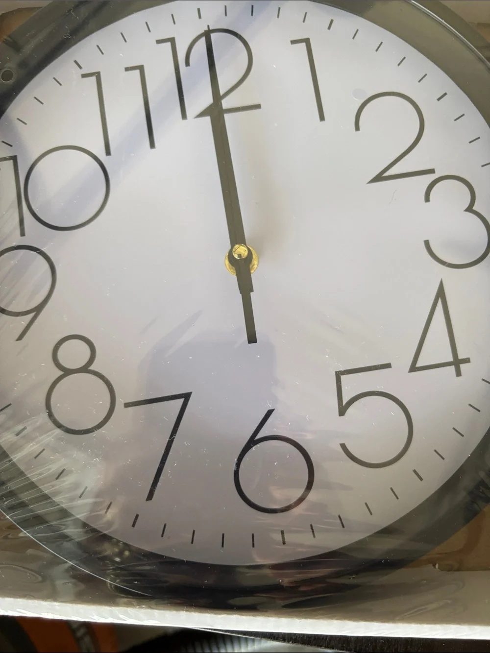 Black and White Wall Clock with Bold Numerals - Contemporary Home Accent